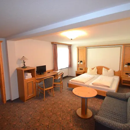 Alpenhotel Widderstein Mittelberg Room photo