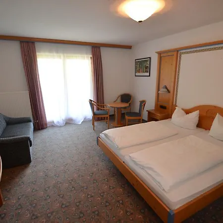 Alpenhotel Widderstein Mittelberg Room photo